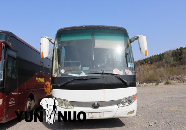 Yutong a utilisé le bus ZK6127HB 60
