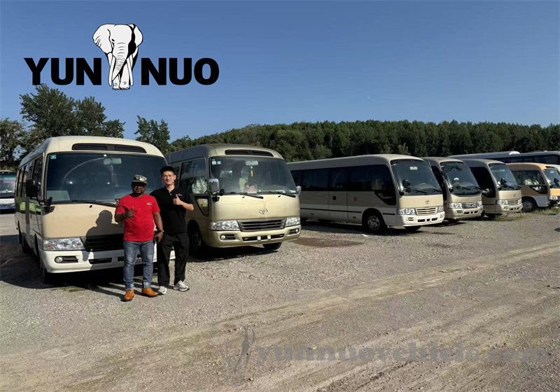 Le client nig&eacute;rian nous a rendu visite et a exprim&eacute; l'intention de devenir notre agent