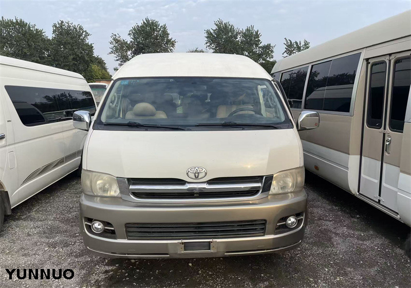 Toyota Hiace (2TR)