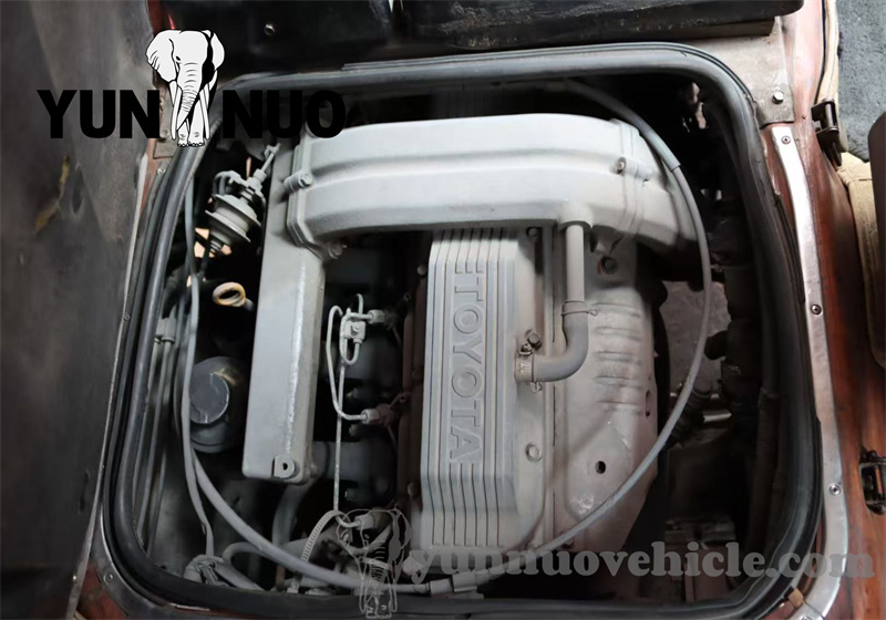 Le Toyota Coaster de 29 places