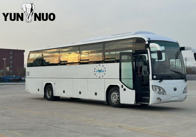 Bus d'occasion remis à neuf