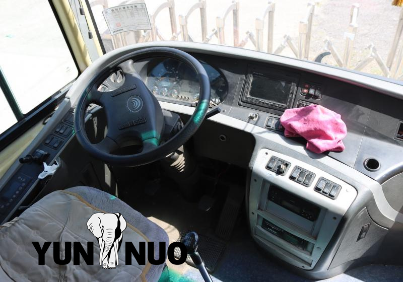 Yutong a utilisé le bus ZK6127HB 60