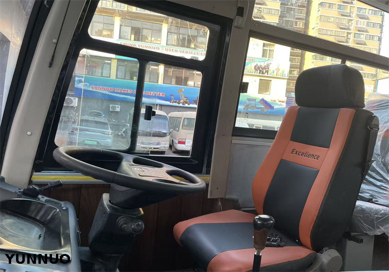 Yutong ZK6932D (moteur avant)