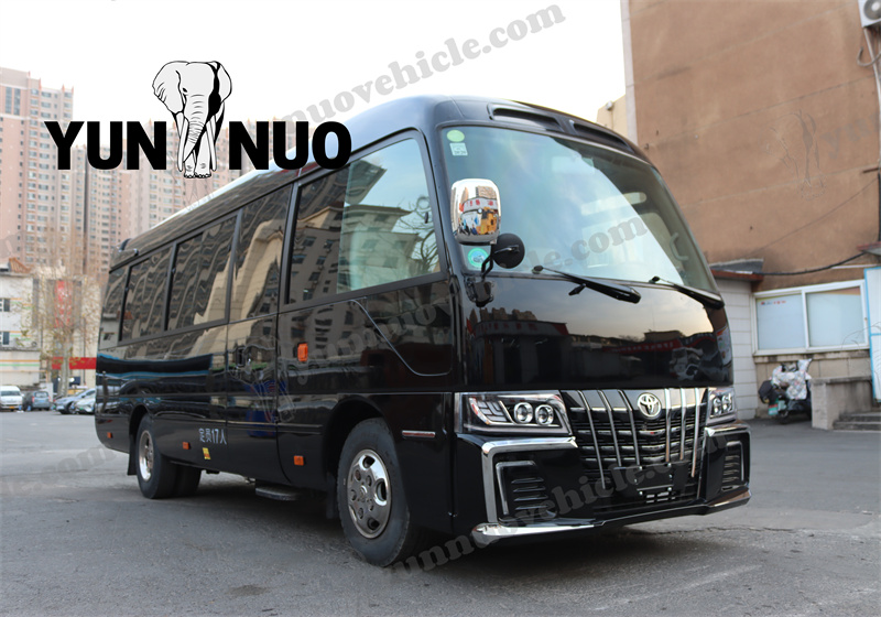 Le Toyota Coaster de luxe r&eacute;cemment lanc&eacute; par Shandong Yunnuo副本