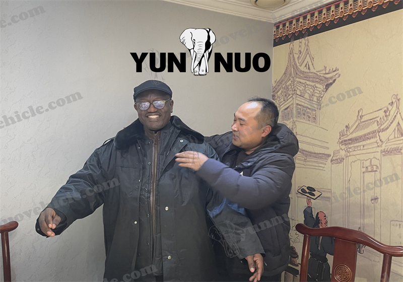  Un client du Ghana a achet&eacute; un Toyota Coaster &eacute;quip&eacute; du moteur N041.