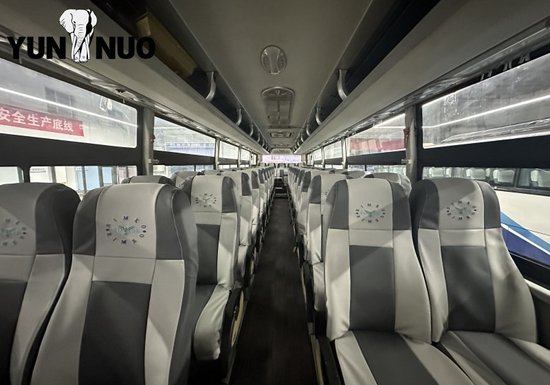 Bus d'occasion remis à neuf