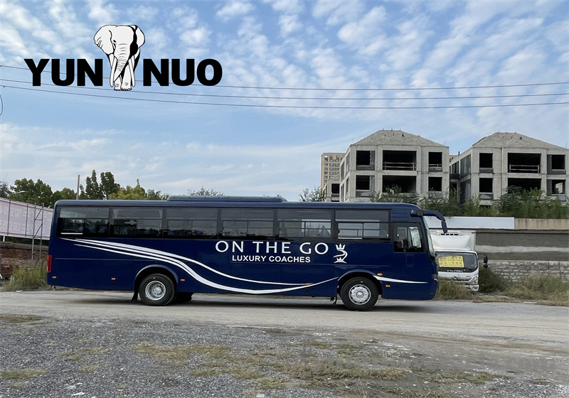 Le bus Yutong ZK6112D personnalis&eacute; d'occasion pour le client zimbabw&eacute;en a &eacute;t&eacute; enti&egrave;rement r&eacute;nov&eacute;.