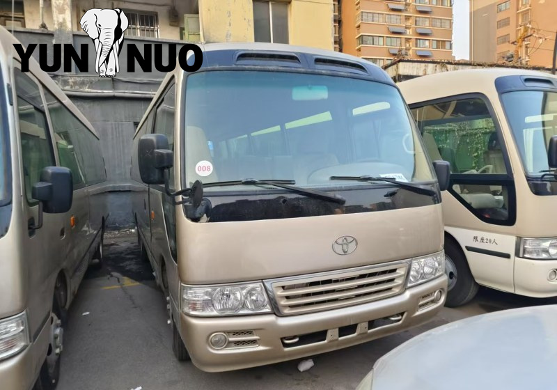 Autobus Toyota Coaster 08 d'occasion