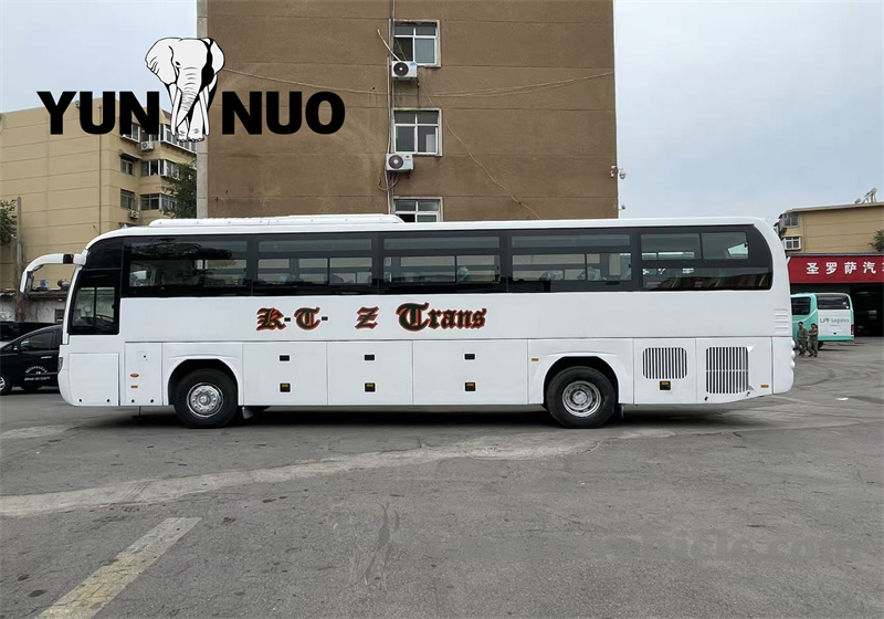 Les bus Yutong personnalis&eacute;s pour le client malien ont &eacute;t&eacute; r&eacute;nov&eacute;s