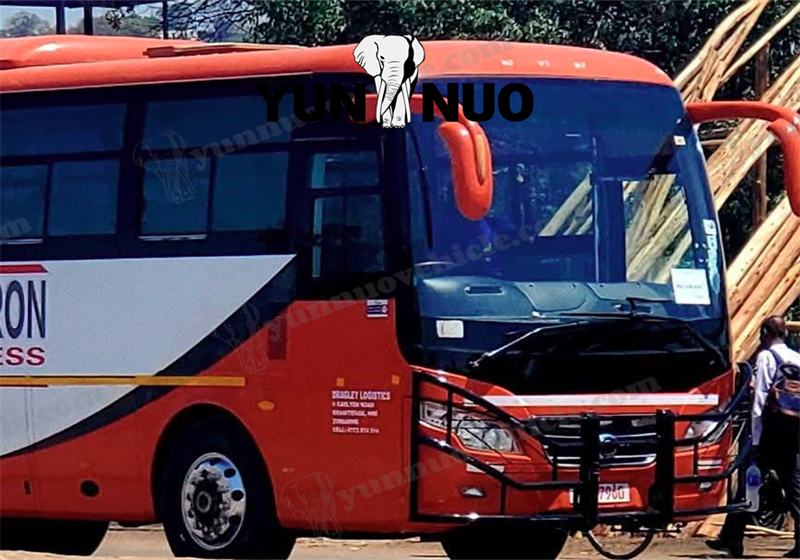  Commentaires sur la livraison d'un bus Yutong 6932D d'occasion achet&eacute; par un client zimbabw&eacute;en