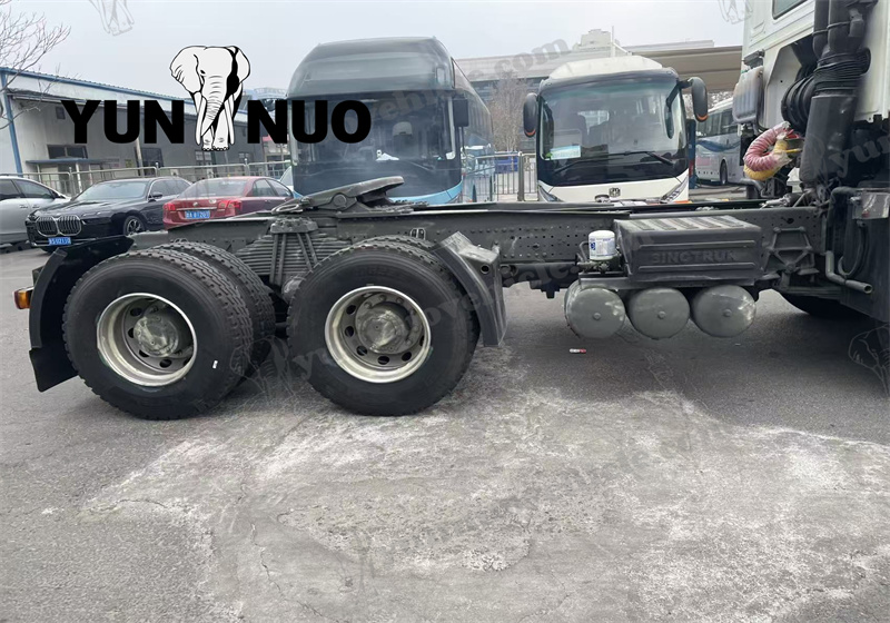 Des camions tracteurs HOWO seront exp&eacute;di&eacute;s en R&eacute;publique d&eacute;mocratique du Congo副本