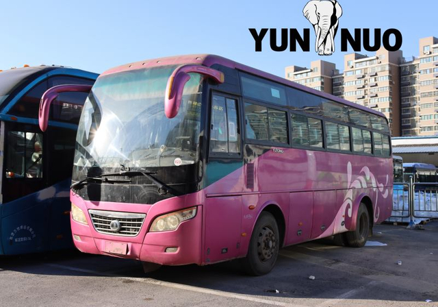 YUTong a utilisé le bus 6892d 23