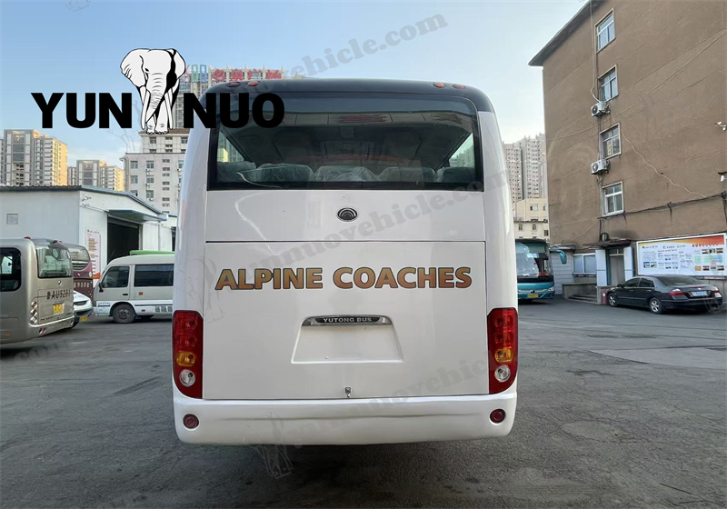 L'autocar Yutong remis &agrave; neuf selon les sp&eacute;cifications du client zimbabw&eacute;en est d&eacute;sormais termin&eacute;.