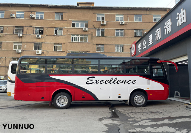 Yutong ZK6932D (moteur avant)