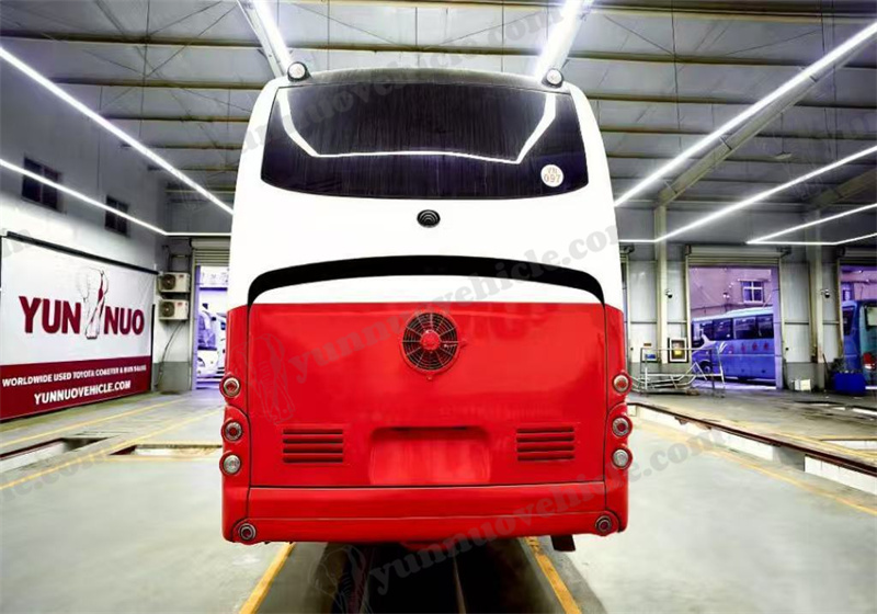 Autocar Yutong ZK5170 remis &agrave; neuf pour les clients guin&eacute;ens