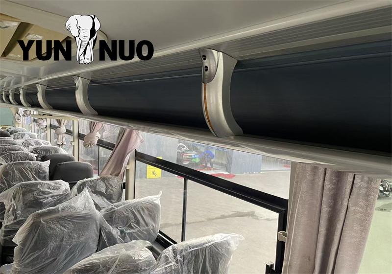 Le Yutong ZK6122HQ9A &agrave; destination du Zimbabwe est sur le point de repartir.