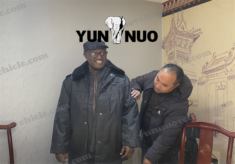  Un client du Ghana a achet&eacute; un Toyota Coaster &eacute;quip&eacute; du moteur N041.