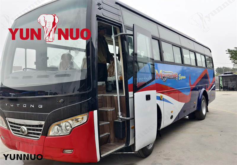 Autocar diesel Yutong Bus 6932D d'occasion