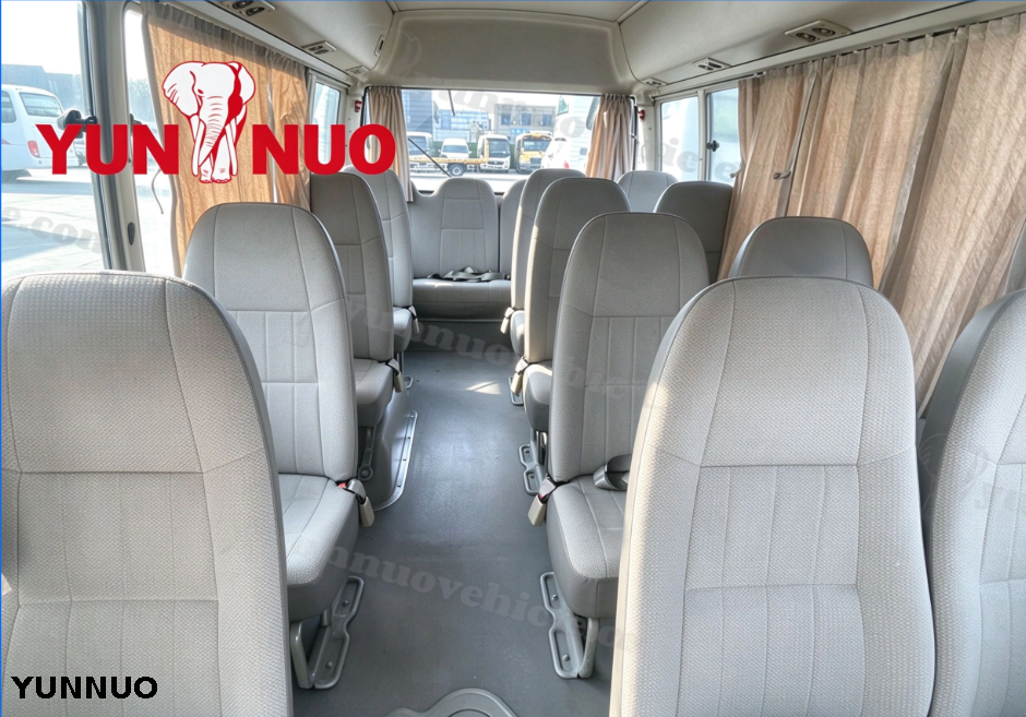 NON 347 Toyota Coaster N04C